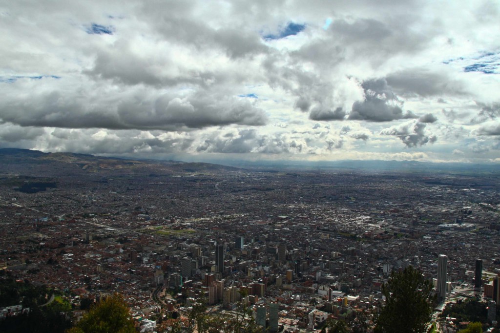 learn the spanish of Bogotá, Colombia with the Dímelo Caminando Travel and Spanish Language Language Podcast