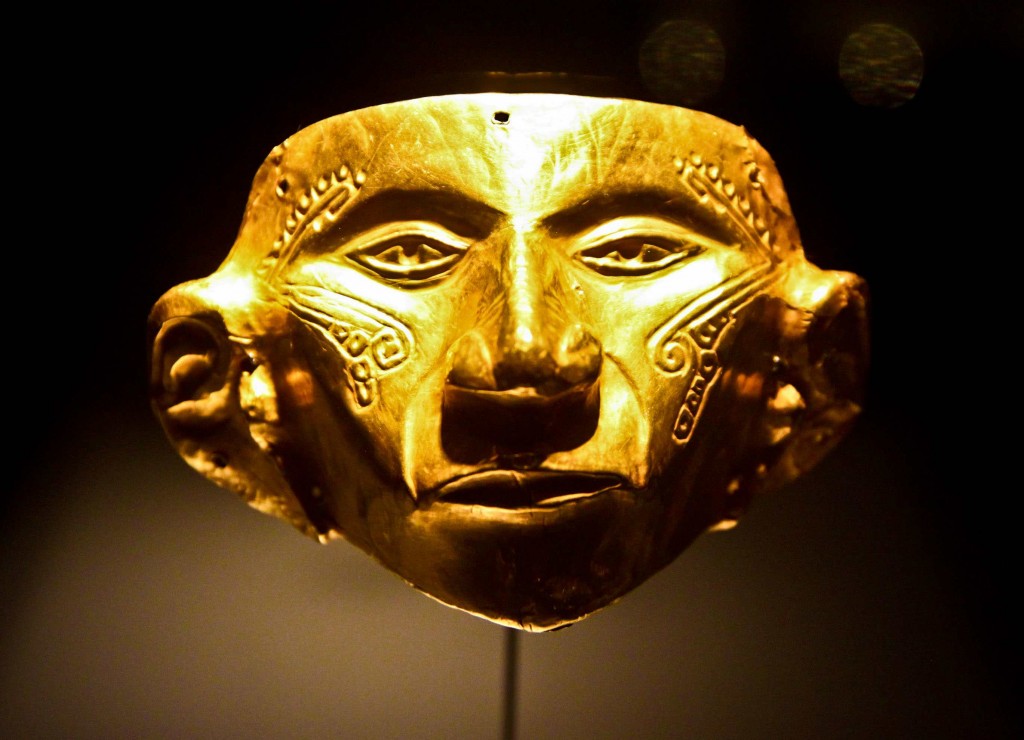 Latin America Travel Photography by Jamie Killen: El museo del Oro and prehispanic gold Bogota