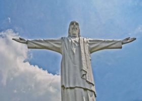 Latin America Travel Photography by Jamie Killen: Cristo Rey Cali, Colombia